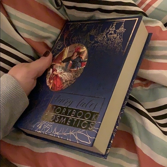 Storybook cosmetics Palette - Picture 6 of 6